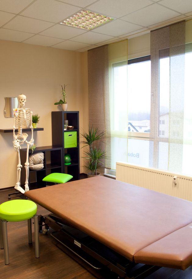 Physiotherapie Paderborn Seite an Seite Behandlungszimmer